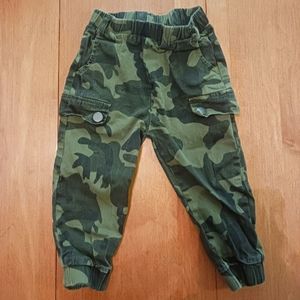 Infant Size 18-24M Camo Pants